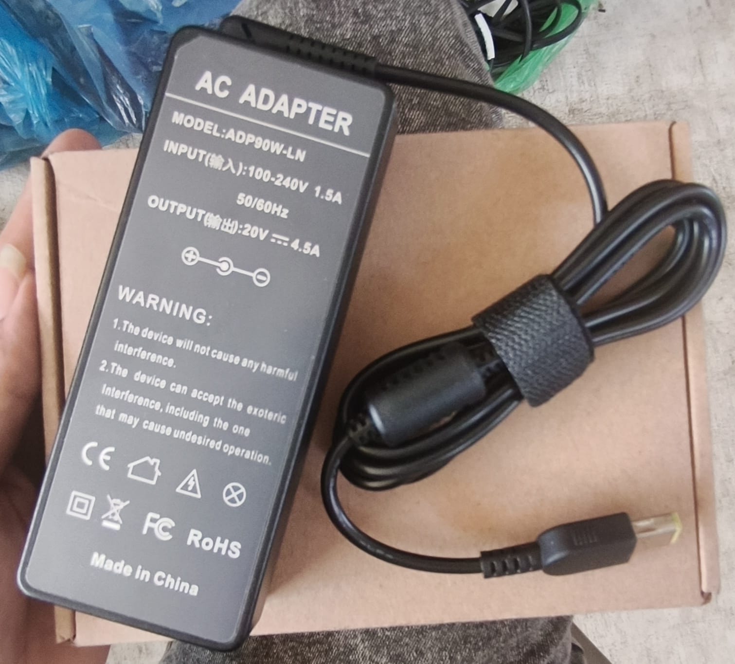 شاحن لابتوب Lenovo 90W – رأس USB الأصفر (20V / 4.5A)